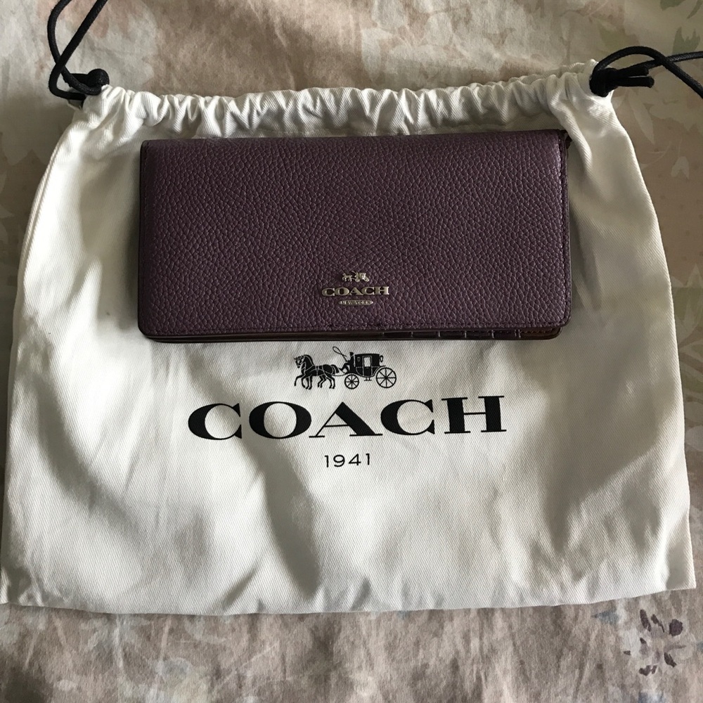Coach wristlet wallet